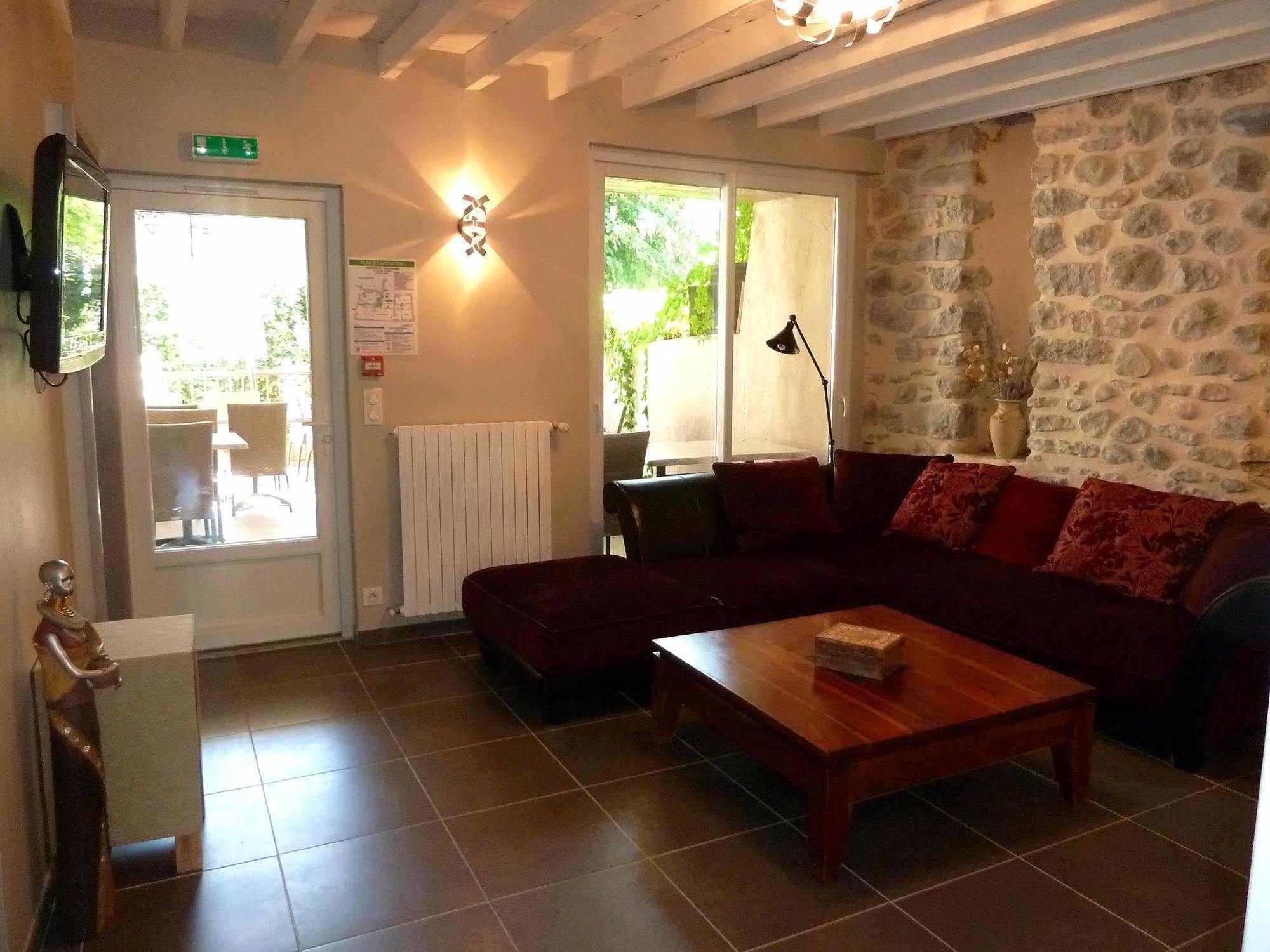 Auberge Du Vieux Lanas Logis Hotel Restaurant Eksteriør billede